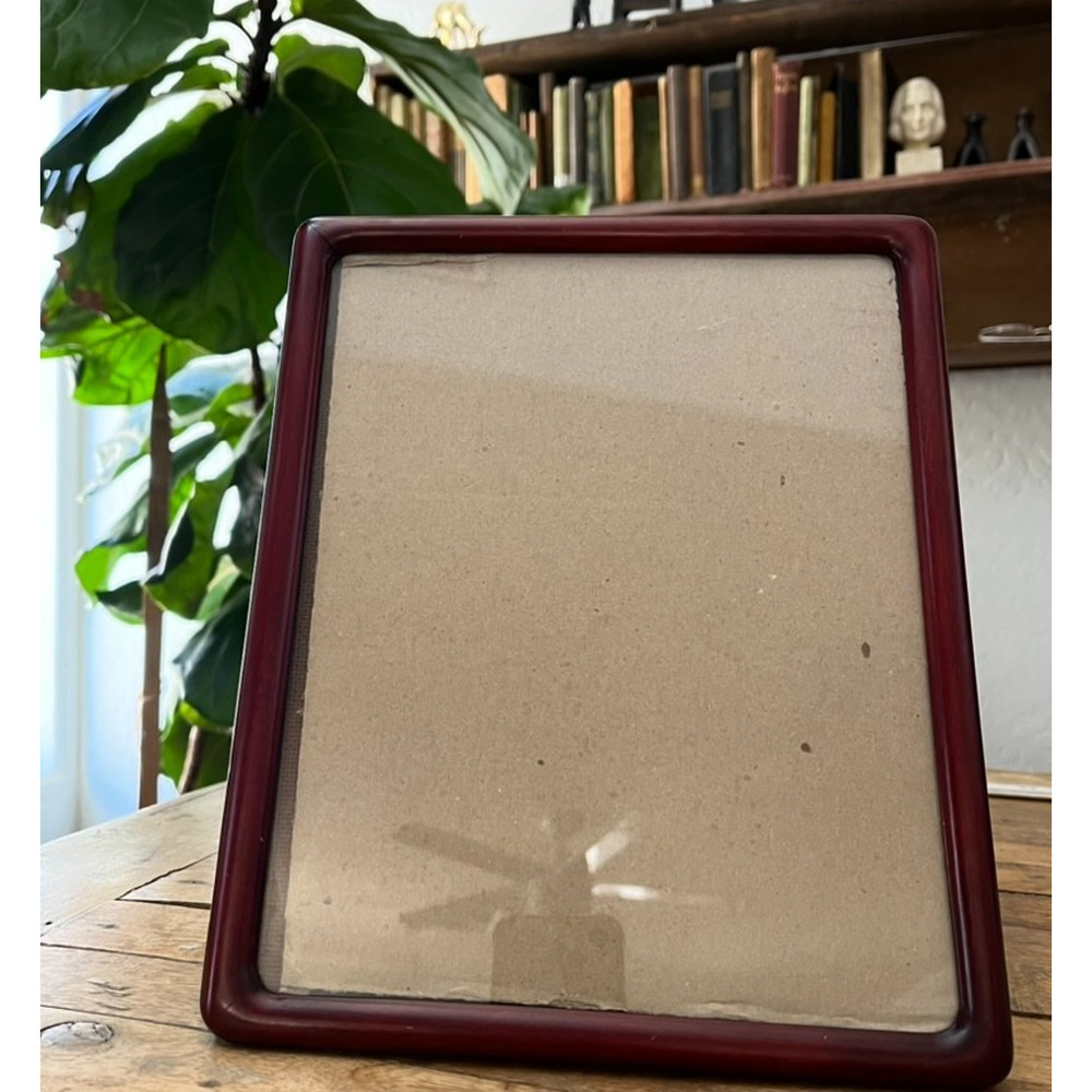 Vintage Fetco Wooden Photo Frame 7.5 in x 9.5 in Mahogany Burgundy Free Standing